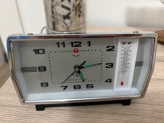 Orologio da tavolo con termometro funzionante