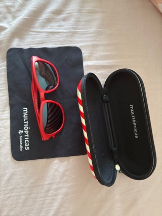 Gafas de sol niño Multiópticas rojas