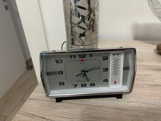 Orologio da tavolo con termometro