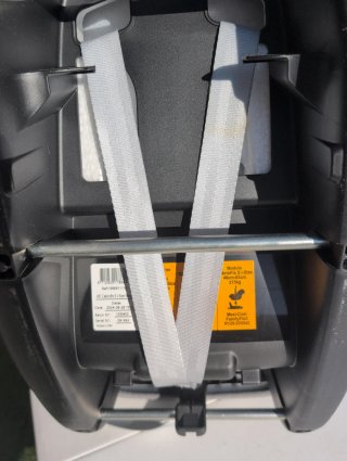 Maxi Cosi cuco coche + funda lavable + isofix
