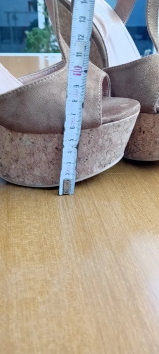 Zapatos de tacón  marrones talla 39