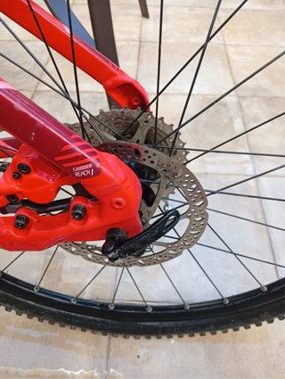Bicicleta de Montaña Roja