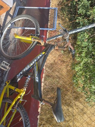 Bicicleta Montaña Amarilla - Para Reparar