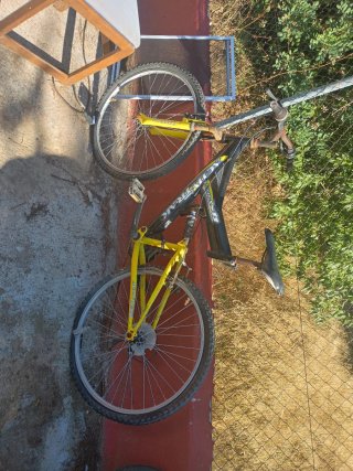 Bicicleta Montaña Amarilla - Para Reparar