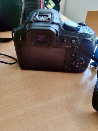 Panasonic Lumix FZ82 4K Zoom 60x - Como nueva