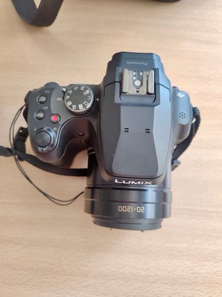 Panasonic Lumix FZ82 4K Zoom 60x - Como nueva