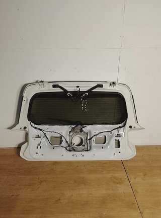 Porton trasero 5h9827025d volkswagen golf gti 6092