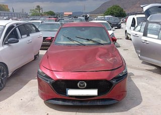 Mazda bgec-51-150 piloto tras der 3 berlina 453309