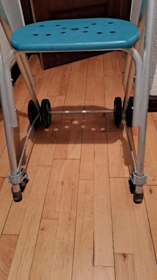 Andador para exterior con asiento