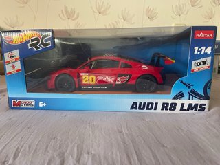 Coche RC Hot Wheels Audi R8 1:14