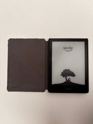 Kindle Paperwhite Gen 11 + Funda Negra