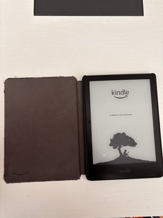 Kindle Paperwhite Gen 11 + Funda Negra
