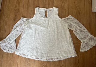 blusa blanca de encaje manga larga hollister