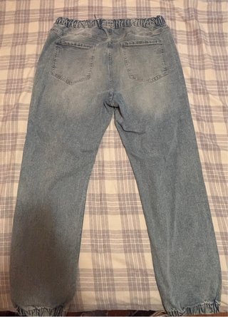 Pantalones vaqueros como nuevos