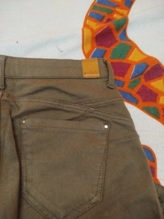 Pantalón verde oliva