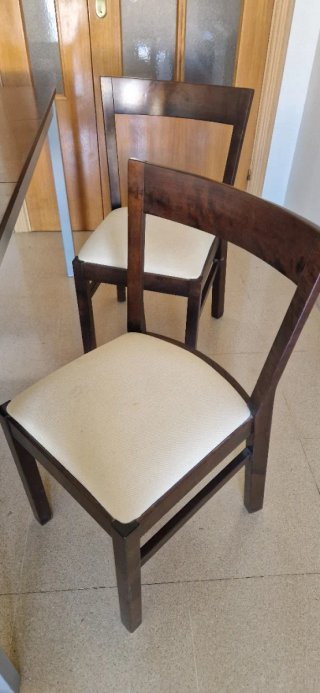 Mesa comedor y 4 sillas madera oscura