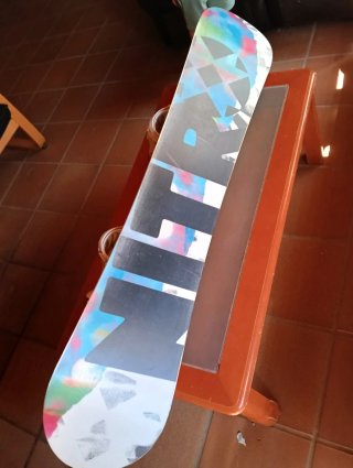 Tabla de Snowboard con Fijaciones