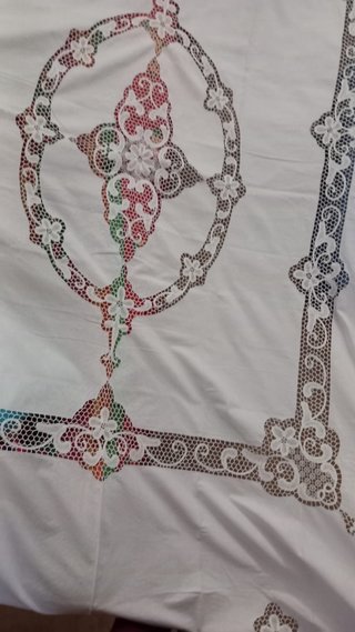 Copriletto bianco con pizzo