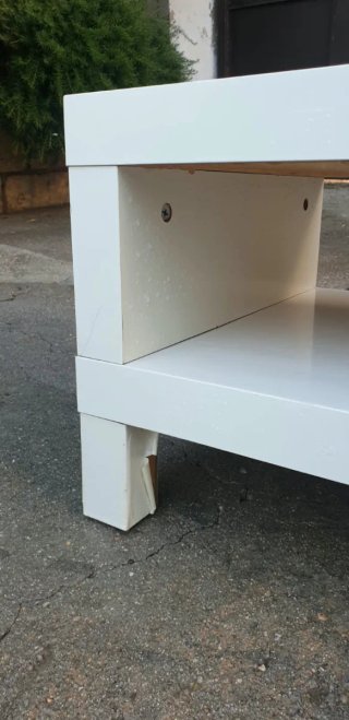 Mesita auxiliar blanca