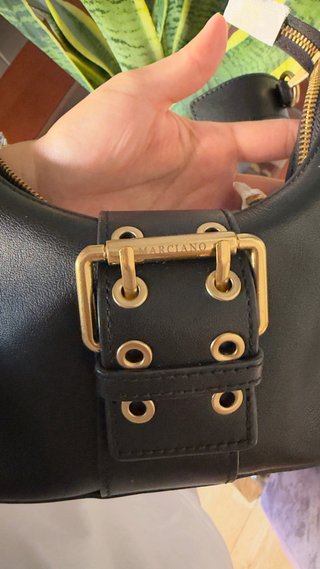 Cartera Guess Nueva