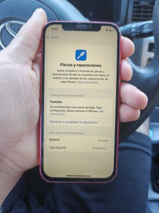 iPhone 12 Rojo