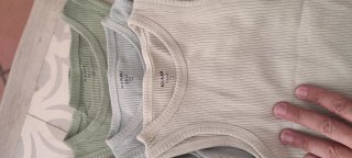 Lote 6 Bodies Kiabi 36M Beige, verdes, marron...
