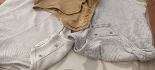 Lote 6 Bodies Kiabi 36M Beige, verdes, marron...