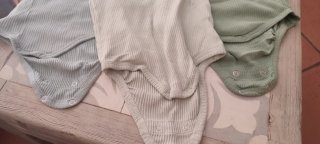 Lote 6 Bodies Kiabi 36M Beige, verdes, marron...