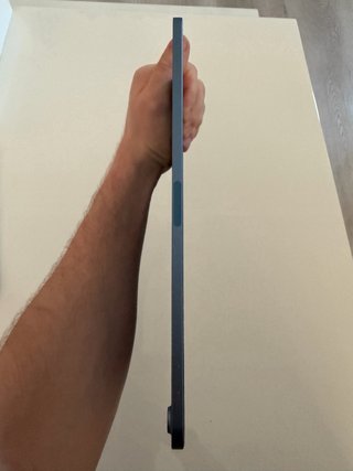 iPad Air 5 M1 64GB + Cover - Come nuovo