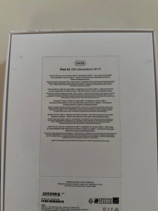 iPad Air 5 M1 64GB + Cover - Come nuovo