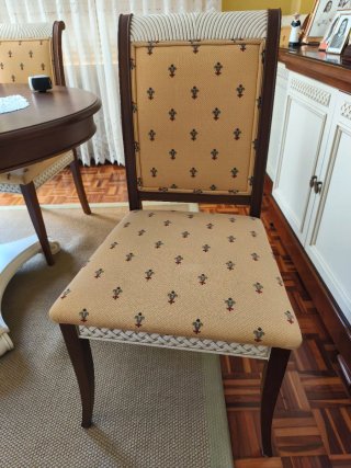 Mesa comedor extensible con sillas a juego