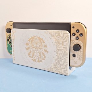 Nintendo Switch OLED Zelda Edizione Limitata