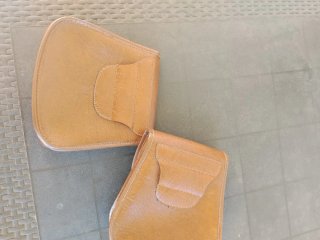 Coppia di borse in pelle per equitazione/sella