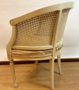 Sillón Clásico con Rejilla Beige y Dorado