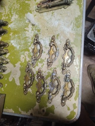 Tiradores antiguos para muebles