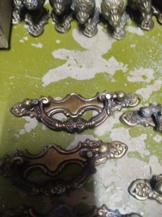 Tiradores antiguos para muebles