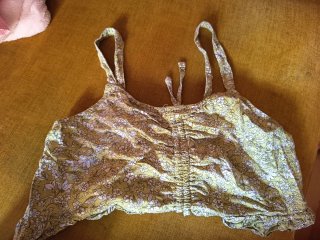 Lote top floral y pantalón corto negro T6-7