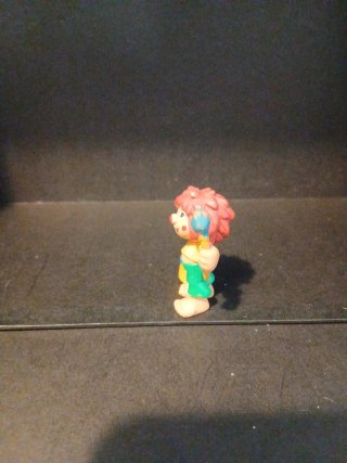 Figura de PVC del personaje Pumuky "Pintor"