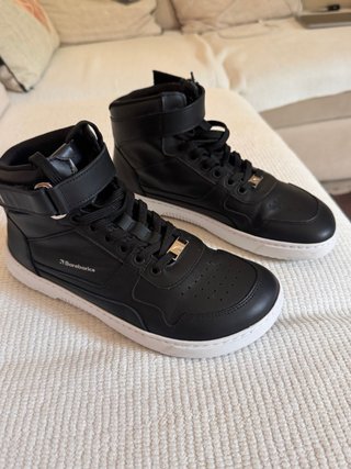 Zapatillas barefoot Barebarics de cuero negro