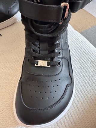 Zapatillas barefoot Barebarics de cuero negro