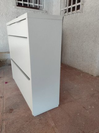 Zapatero blanco