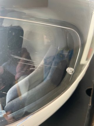 Casco SMK con 2 puestas,con gafa solar incluida.