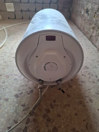 Termo eléctrico blanco