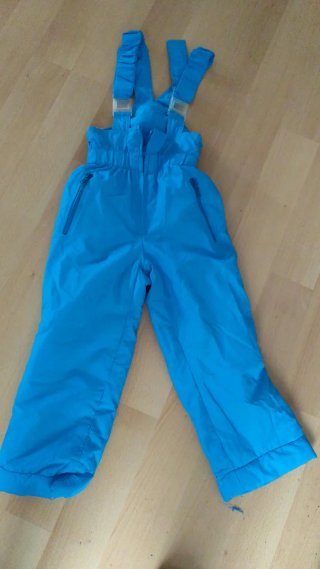 Mono de esquí azul para niño