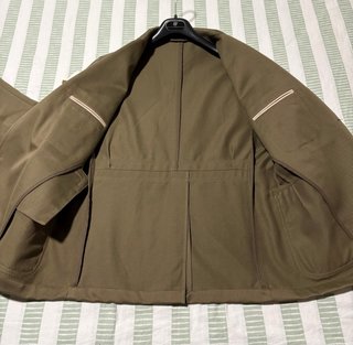 Americana / Blazer verde militar con etiquetas