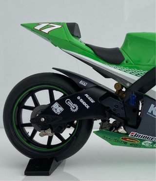 Lote 3 Soportes Moto GP 1/12