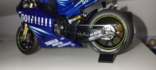 Lote 3 Soportes Moto GP 1/12