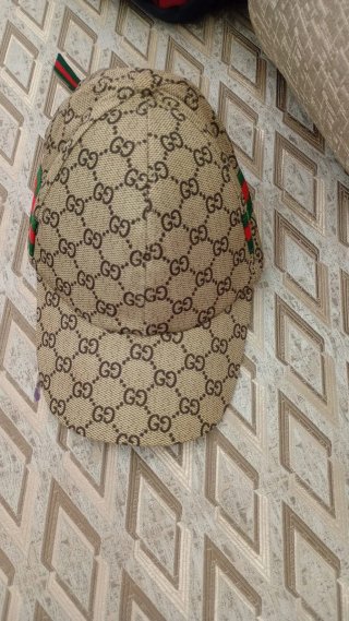Gorra Gucci Beige