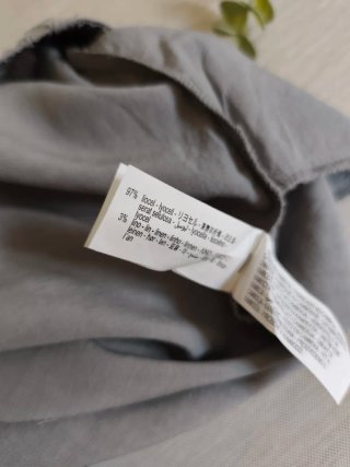 Pantalón Zara
