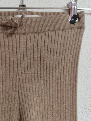 Leggings de punto de niña talla 9 años de Zara.
